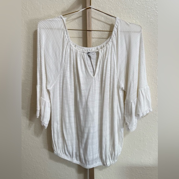 Lucky Brand Bell Sleeve Peasant Top – Size M – - Picture 2 of 5